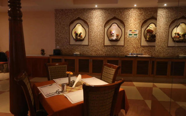 OYO Premium Near Trichy Railway Station