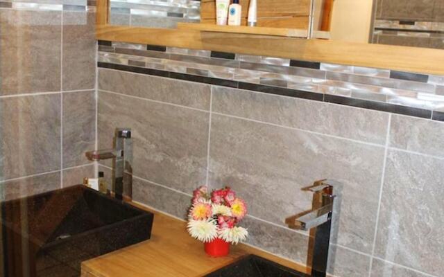 Apartment with 3 Bedrooms in Villaroger, with Wonderful Mountain View And Wifi - 30 M From the Slopes