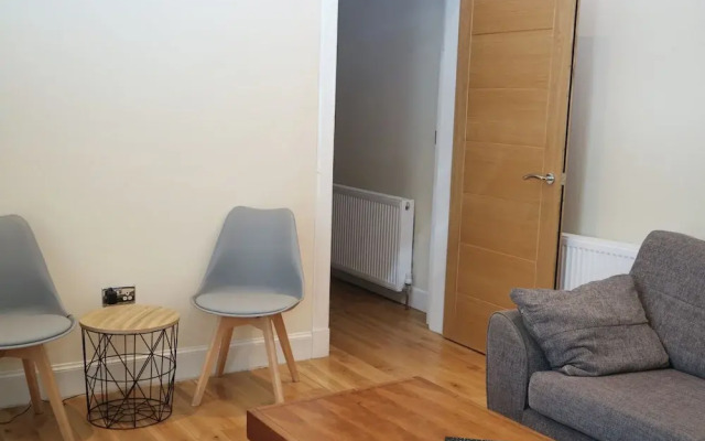 Tranent Bridge House - 6 Bedroom Retreat