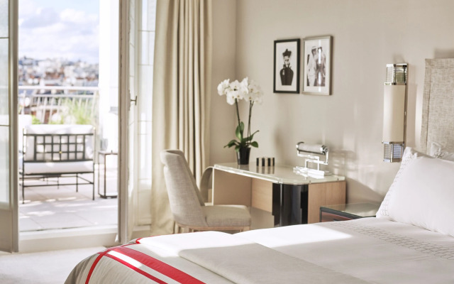 Hotel Plaza Athenee