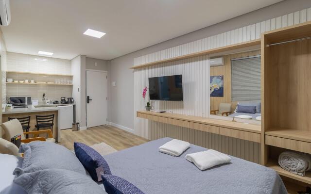 Studio incrível no Centro de Floripa-SC CFA0206