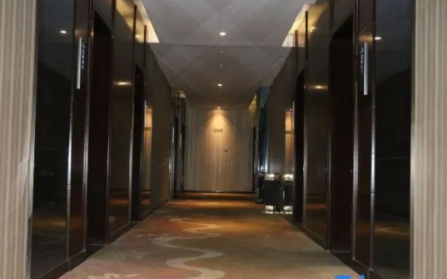 Luochuan Vientiane International Hotel