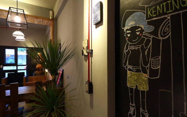 Corner House - Hostel