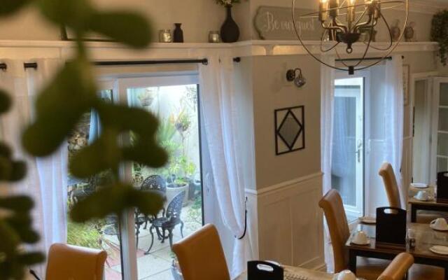 Abbey Court Guest House