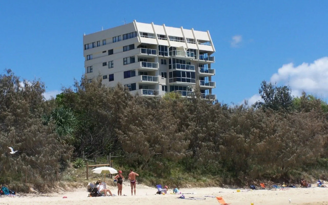 84 The Spit Holiday Apartments