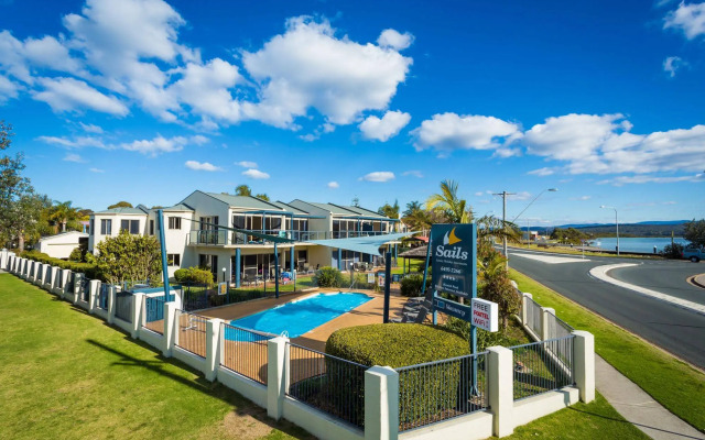 Sails Luxury Apartments Merimbula