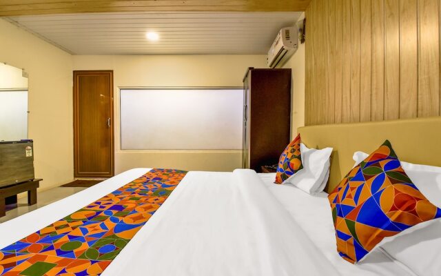 Fabhotel Bellini Morjim Resort