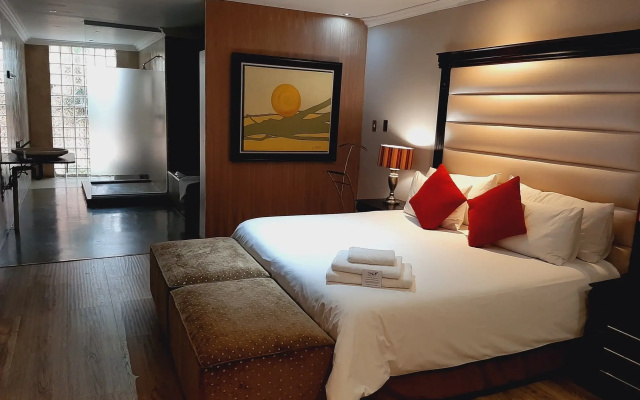 African Moon Corporate House