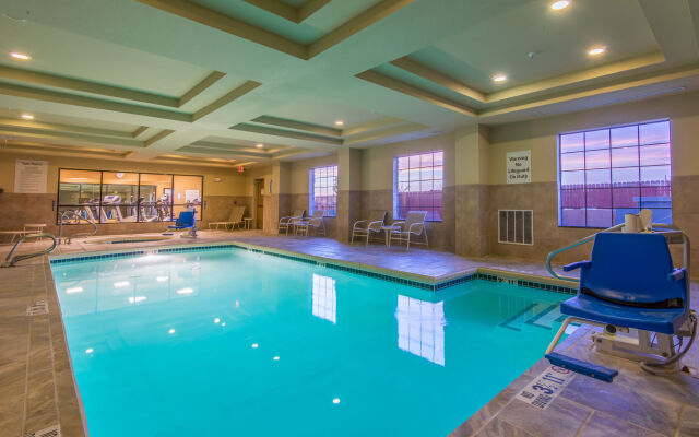 Holiday Inn Express Hotel & Suites Clovis by IHG