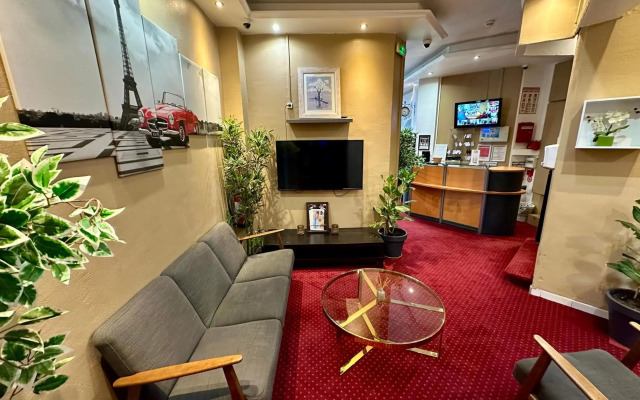 Hotel Victor Hugo