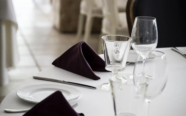 Riviera Resort Modlin Airport