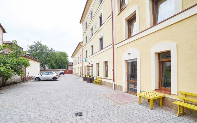 Hotel Coin