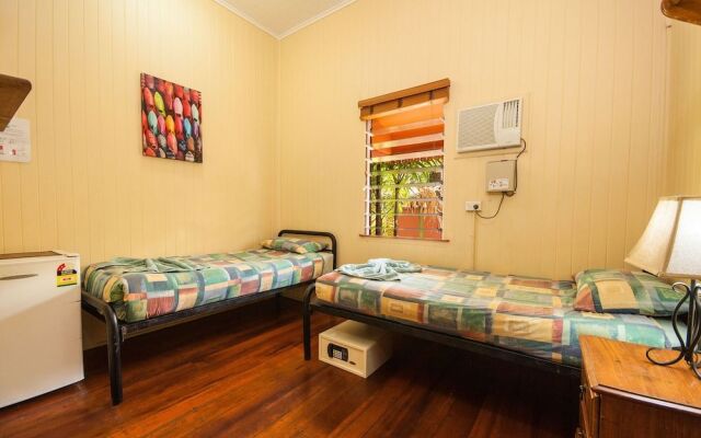 Travellers Oasis - Hostel