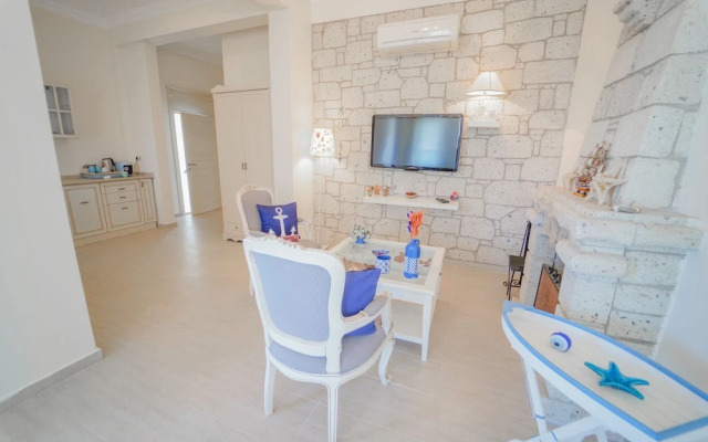 Alacati Marina Palace Otel
