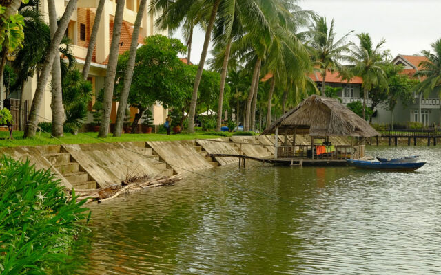 River Beach Resort and Residences