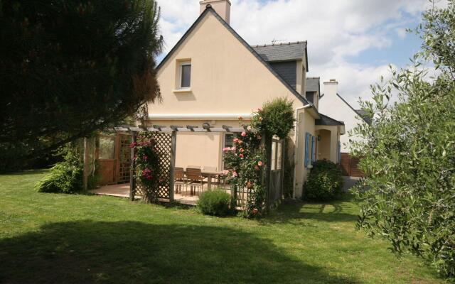 Authentic Villa in Erdeven France With Jacuzzi