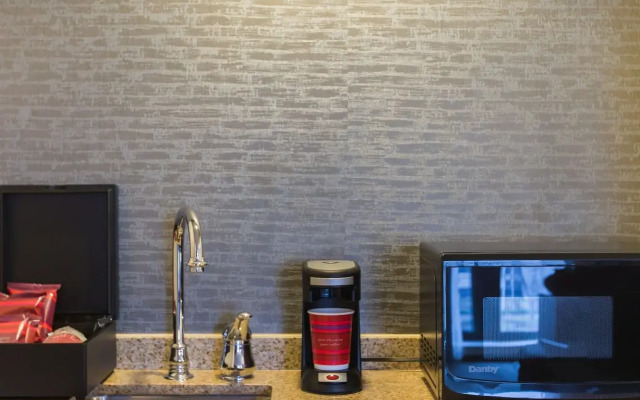 Chicago Marriott Suites O'Hare