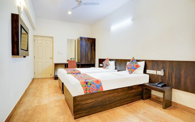 Fabhotel Grk Comforts