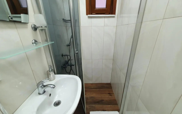 Glam 1BR Flat w/AC in the Heart of Cihangir