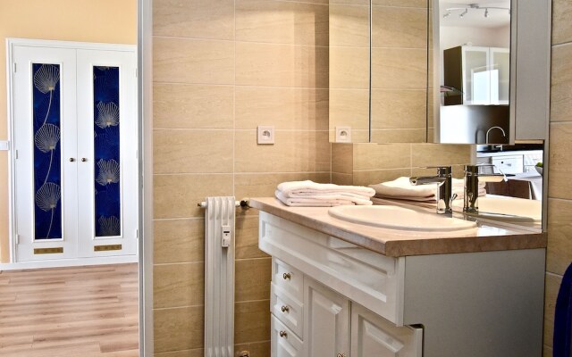 Riviera Standing Appartement La Couronne Premium, vue mer