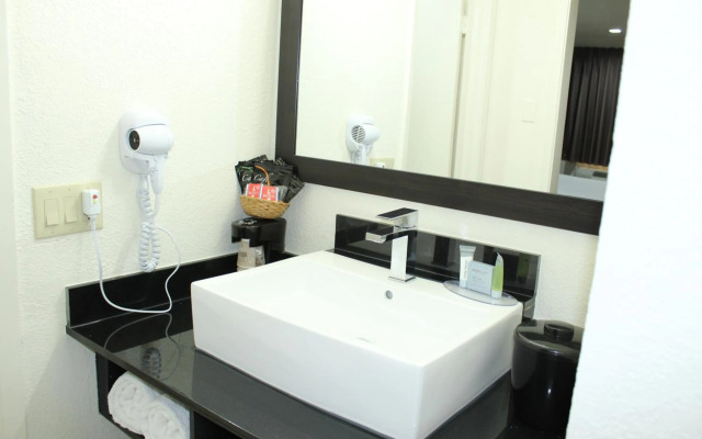 Stay Express Inn Dallas - Fair Park / Downtown