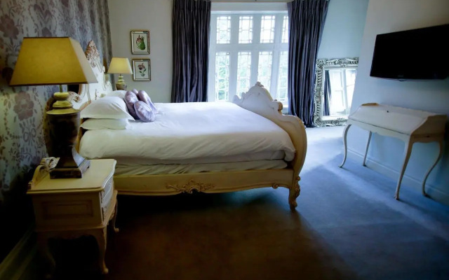 Mitton Hall