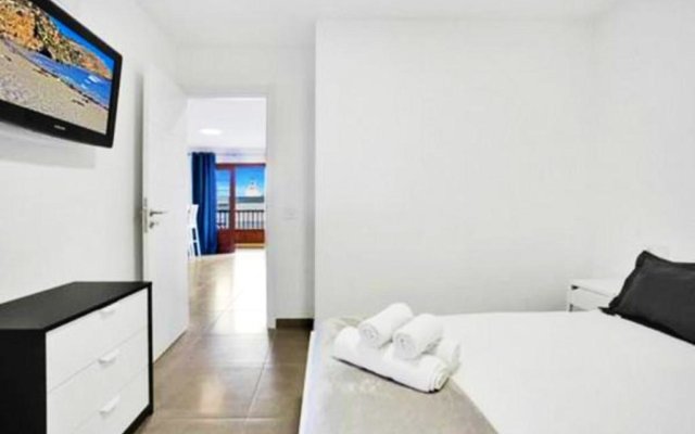 3 bedrooms appartement with city view furnished balcony and wifi at Candelaria 1 km away from the beach