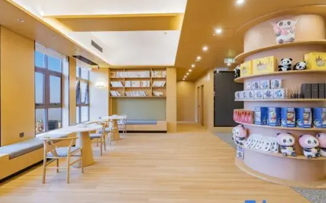 SFEEL DESIGN Hotel (Chengdu East Station Shuangdian Road Subway Station)