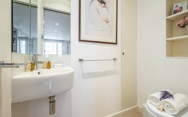 The Stunning Kenway Road House - AJE