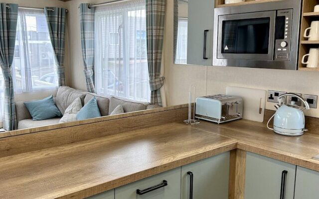 Static Caravan Hoburne Devon Bay
