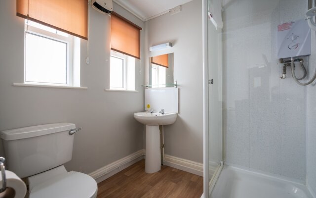 Coasters Hotel & Apartments