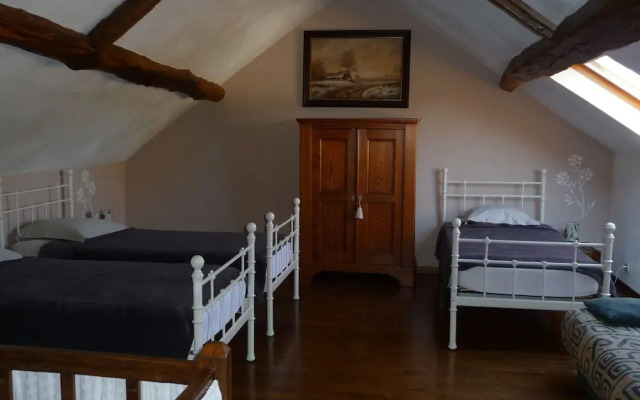 Holiday Home in Humain With Garden