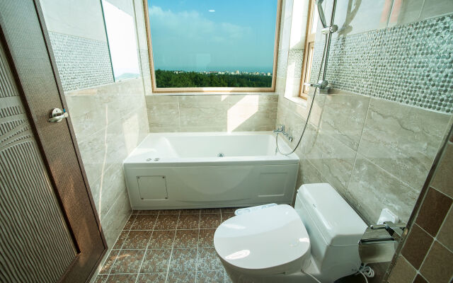 J View Hotel
