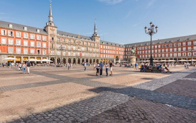 Apartment 1Bd With Balcony In Plaza Mayor Square Plaza Mayor Iii