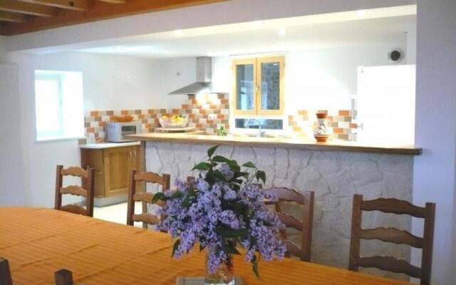 Gîte Chirassimont, 7 pièces, 14 personnes - FR-1-496-65