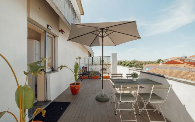 Downtown Classic With Terrace by Vacationy