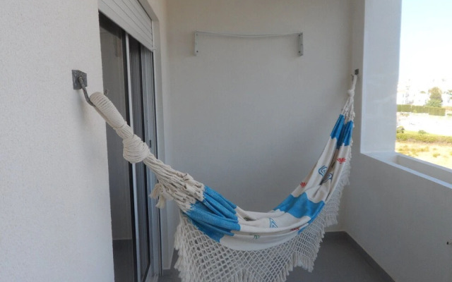 Apartamento Praia de Porches,izibookings