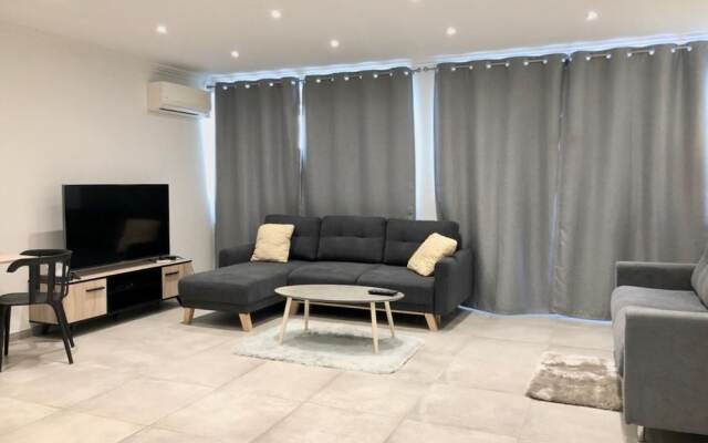 MyAgent studio moderne tout confort-carnot 10 min palais