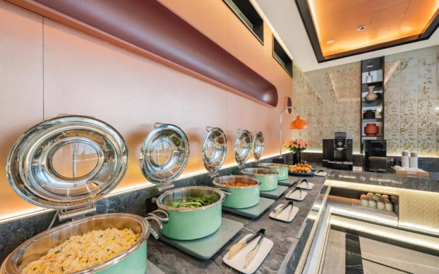 Echarm Hotel (Chengdu Chunxi Road Pedestrian Street)