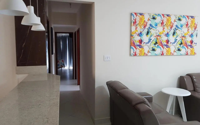 4 quartos na quadra da praia do forte