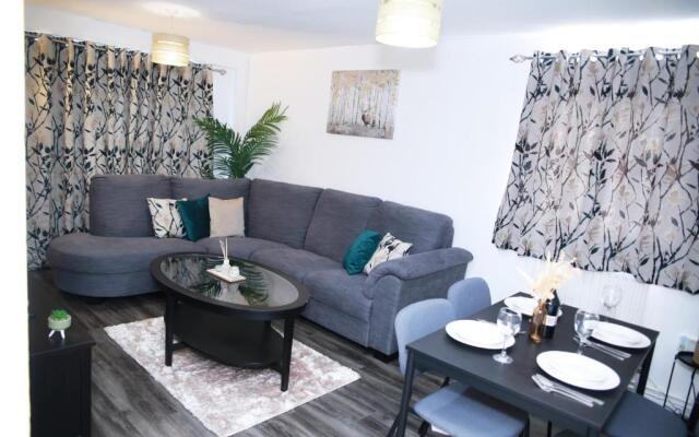 Lovely 2-bed Apartment in Harrow