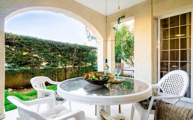 200 Meters To The Beach 2 Bedroom Appartment