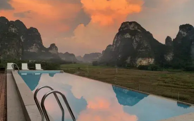 Lost In Nature Hotel