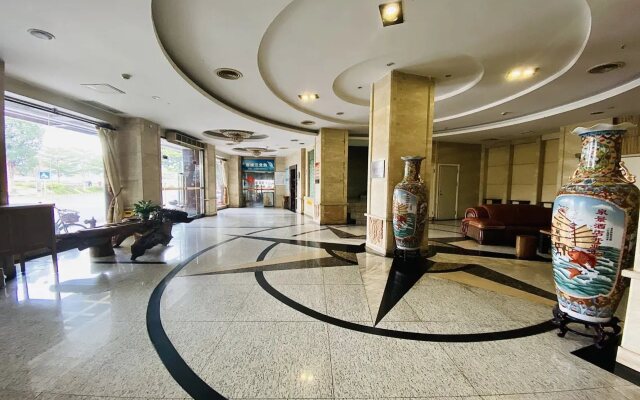 Homeinn Hotel (Shaoguan Wujiang Bridge Zhongshan Park Riverside)