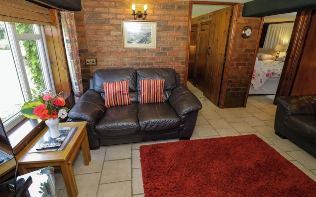 Severn Bank Lodge
