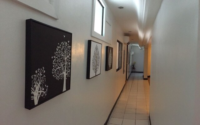 In & Out Guest House