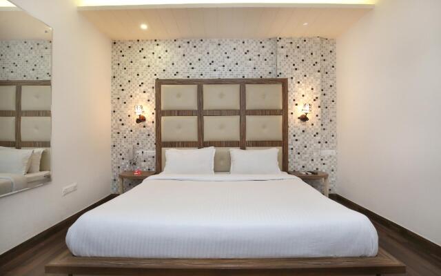 OYO 8277 Tricity Relax Inn