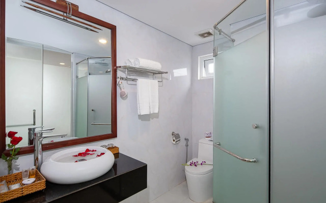 Crystal Hotel Da Nang