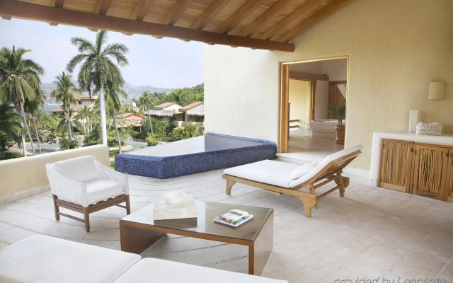 Thompson Zihuatanejo, A Beach Resort, by Hyatt