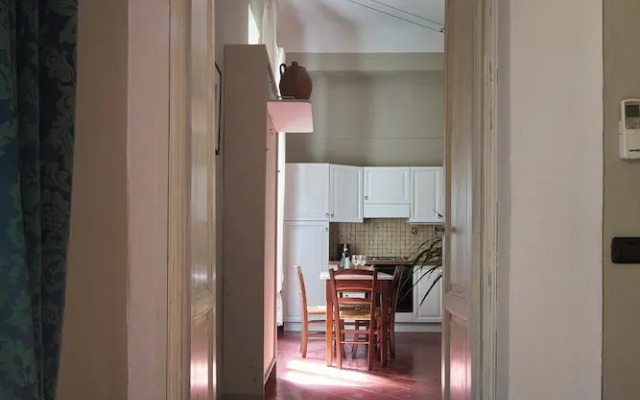 Pergola One Romantic Apt by Oteego